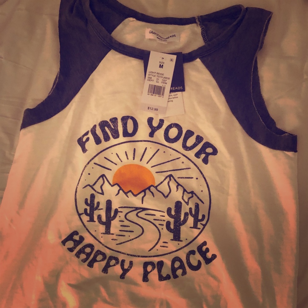 Find your happy place cut-off Tee, size M